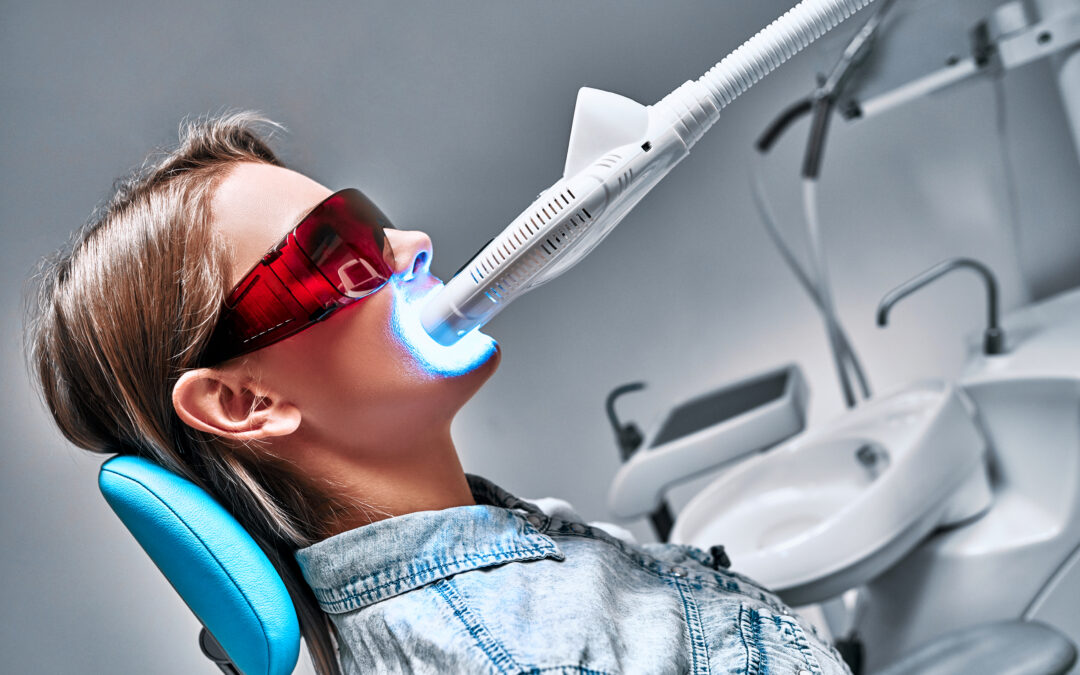La evolución del blanqueamiento dental: tecnología, seguridad y resultados naturales