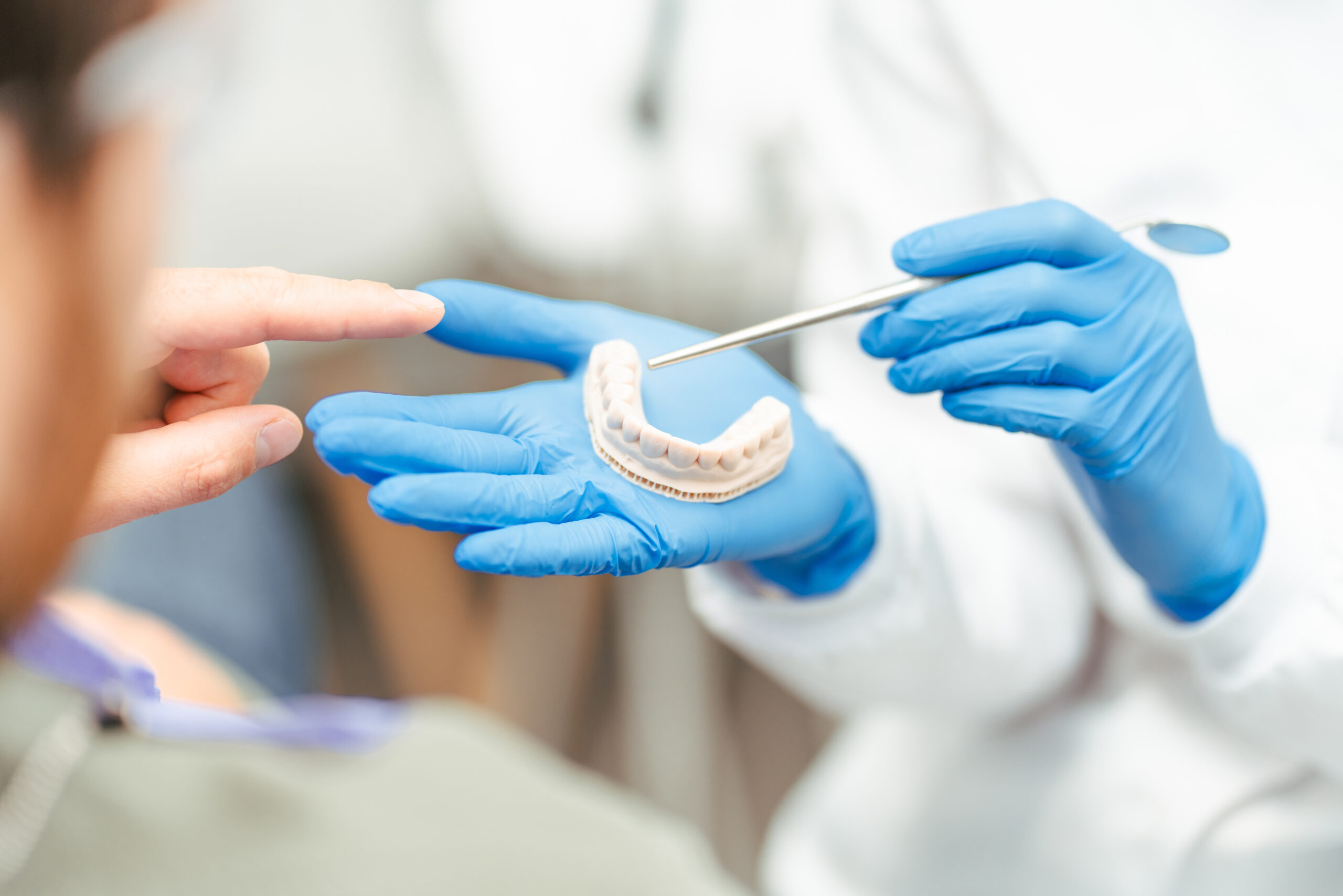 Implantes en pacientes jóvenes: protocolos actualizados
