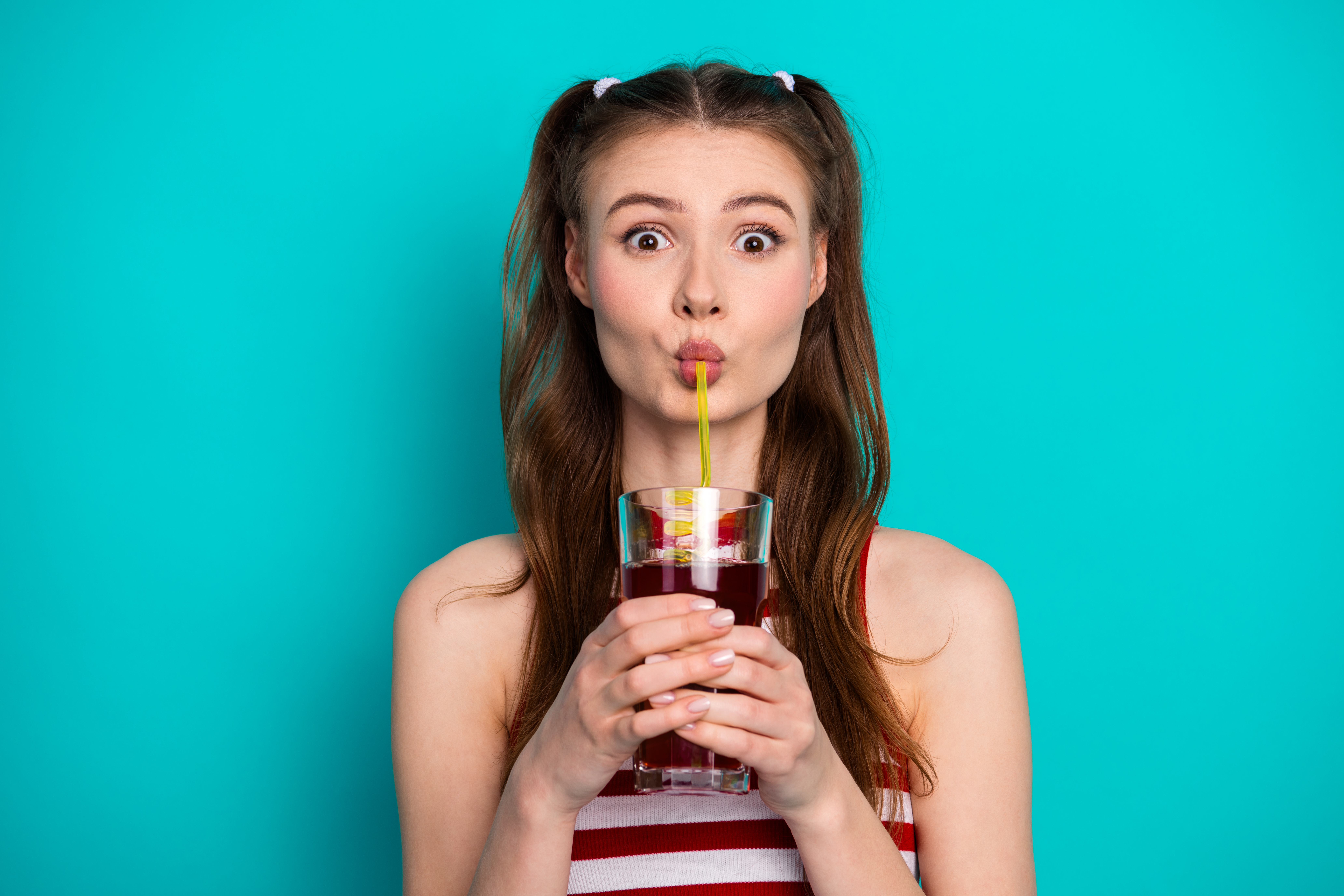 ¿Por qué el color natural del diente está cambiando? Influencias modernas